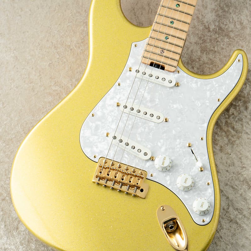 ESP Snapper Eclipse Gold Takayoshi Ohmura Review - YouTube