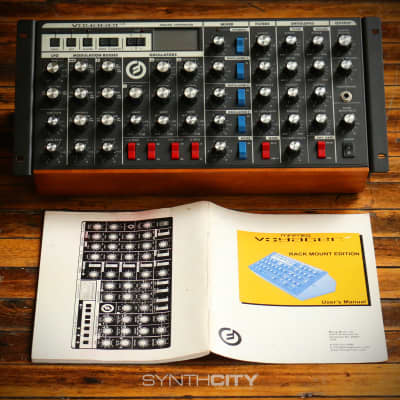 Moog Minimoog Voyager RME Rack Mount Edition Monophonic Synthesizer