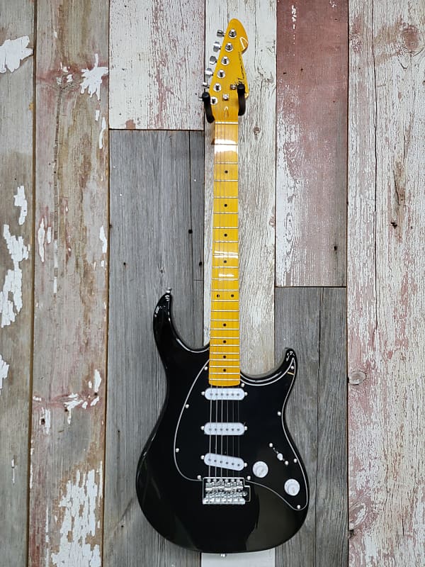 Peavey Raptor Custom SSS Electric Guitar with Maple Fretboard 2010s - Black image 1