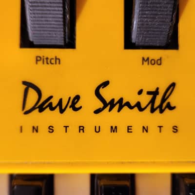 Dave Smith Instruments Mopho 32-Key Monophonic Synthesizer Yellow & Wood Sides w/ Power Supply image 2