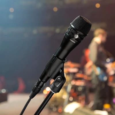 Shure KSM8 Dualdyne Vocal Microphone - Cardioid Dynamic Mic with 2 Ultra Thin Diaphragms and Reverse Airflow Technology for Unmatched Control of Proximity Effect, Presence Peaks, and Bleed - Black image 5
