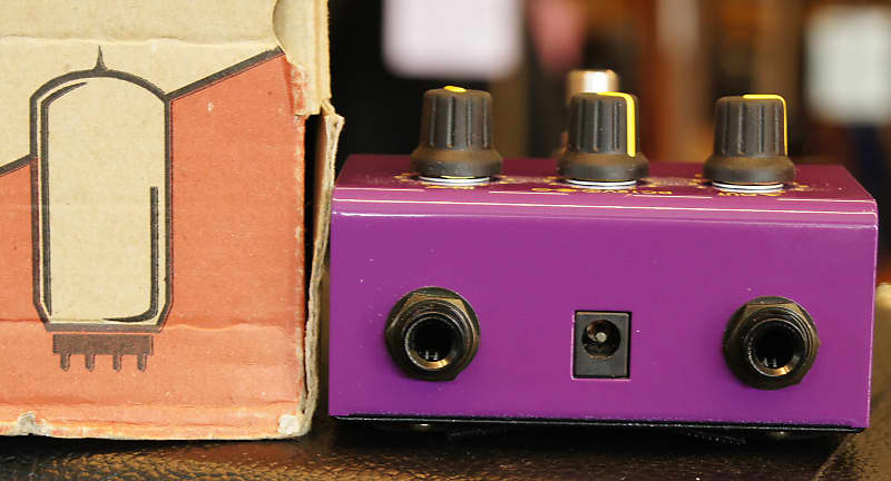 Guyatone FLIP FB-X Tube Power Funky Box Guitar Effect
