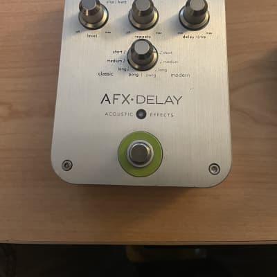 Fishman AFX Delay 2010s - Silver with Green for sale