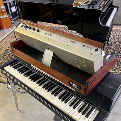 Moog MiniMoog Model D c 1973 Walnut original vintage USA analog synthesizer synth image 9