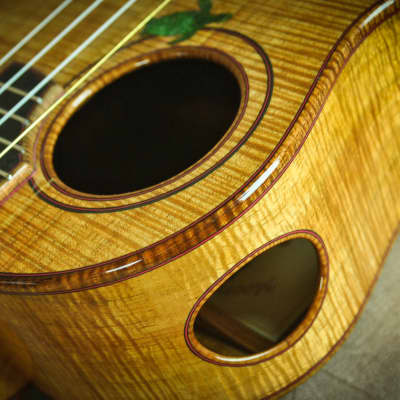 Moore Bettah tenor koa ukulele with Calton case image 6