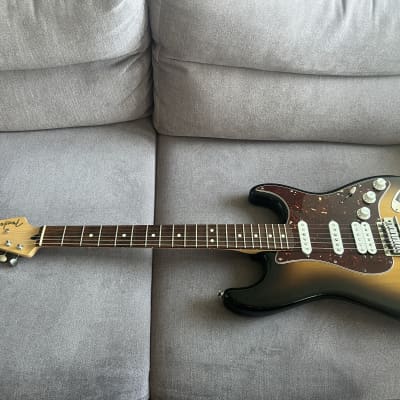 Fender Deluxe Power Stratocaster 2010 with original PIEZO image 2