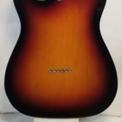 Fender American Vintage II 1972 Telecaster Thinline, Semi-Hollow Ash Body,Maple Fingerboard, 3-Color Sunburst, w/HSC image 11