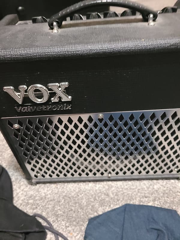 Vox Valvetronix AD15VT 15-Watt 1x8