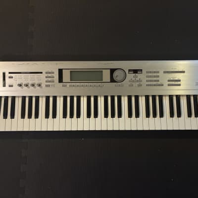 Korg Triton LE (w/ hard case)