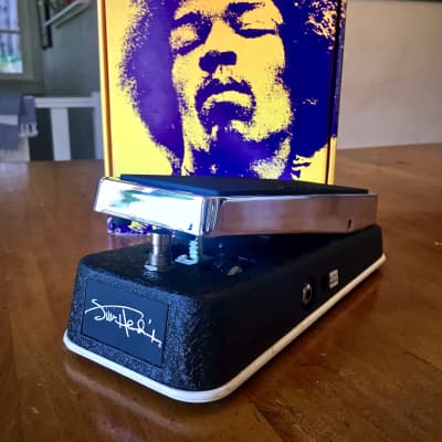 Dunlop JH-1B Jimi Hendrix Cry Baby Wah Black/Chrome - Excellent
