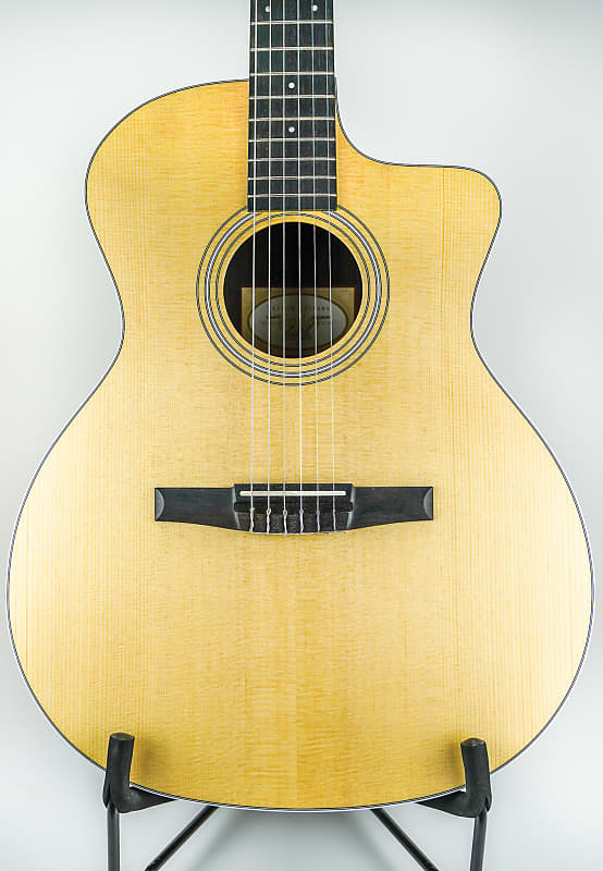Taylor 214ce-N Rosewood Acoustic Nylon String Classical | Reverb