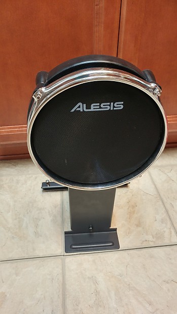 Alesis Surge kick tower