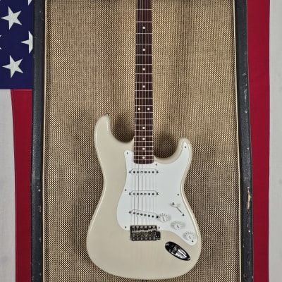 2011 Fender Custom Shop 1956 Master Built NOS Stratocaster - Solid Rosewood Neck - SIGNED Abby Pickups - Tr image 2