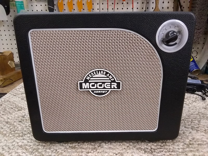 Mooer Hornet Black 15w Modeling Amp