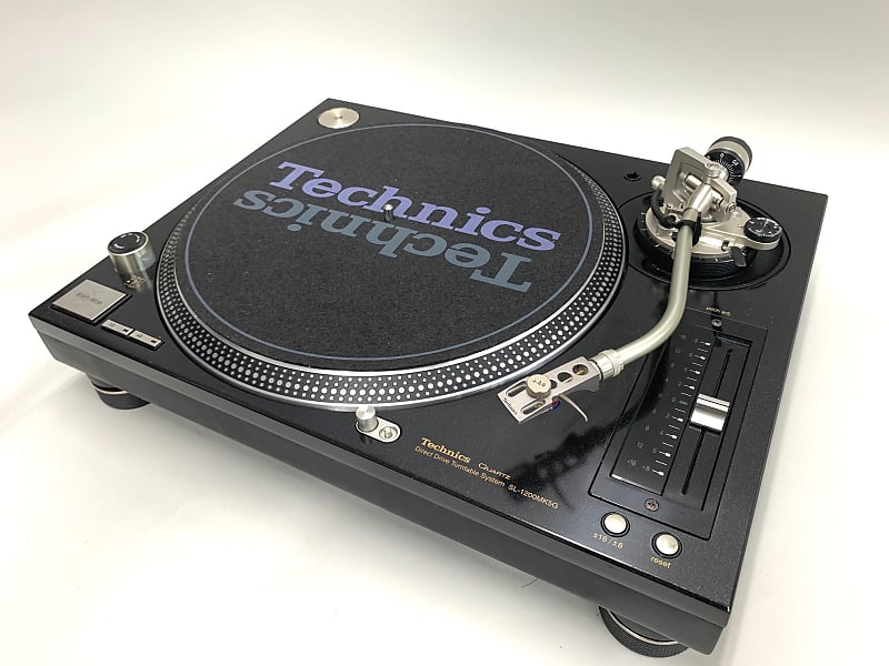 Technics SL-1200 MK5G DJ Turntable in Great Condition with New RCA Cable