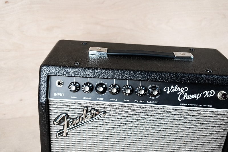 Fender Vibro Champ XD 5-Watt 1x8