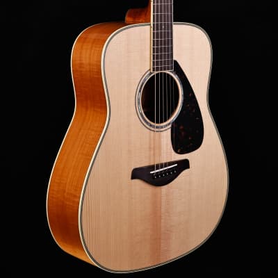 Yamaha FG840 Natural Folk Guitar Solid Top Flame Maple B & S 4lbs 5.5oz image 2