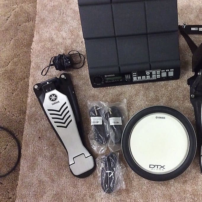 Yamaha DTX Multi 12 percussion with XP80 and Hi Hat pedal Reverb