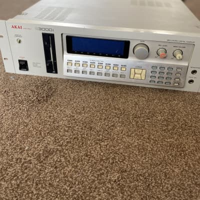 Akai S3000 MIDI Stereo Digital Sampler 1992 White