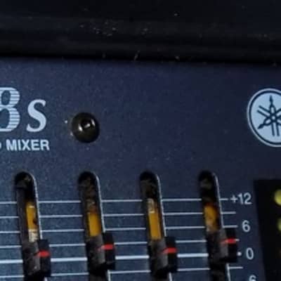 Yamaha EMX88S powered mixer image 2