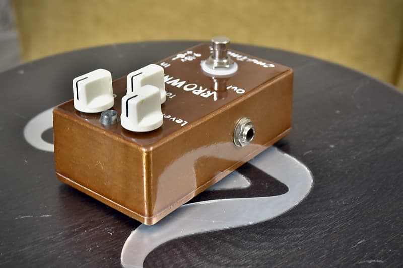 STOMP BOX STEALS: OVERDRIVE-CMAT MODS Brownie an old school Plexi with a  massive raw low end !!!