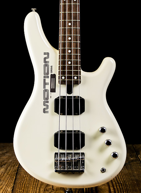 Yamaha MB-III Motion Bass White