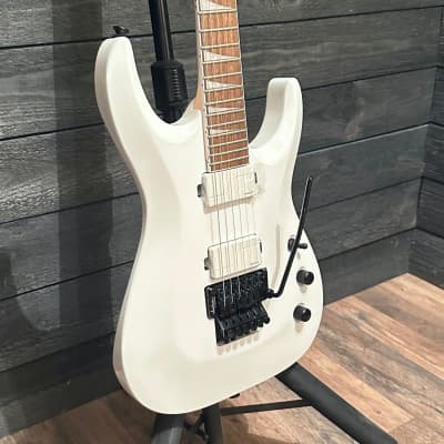 Jackson DK DKAR-M EXTR Fishman Fluence Electric Guitar - White image 2