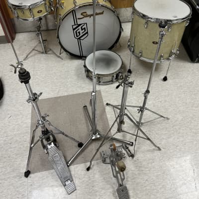 Slingerland 4 Piece Drum Set Late 60’s/Early 70’s - Pearl image 2
