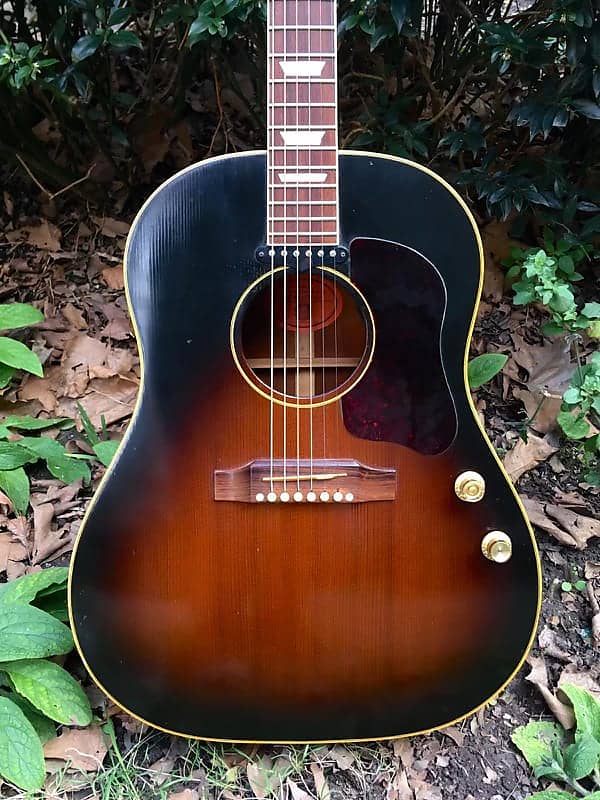 Gibson J-160E 1990 - 2013