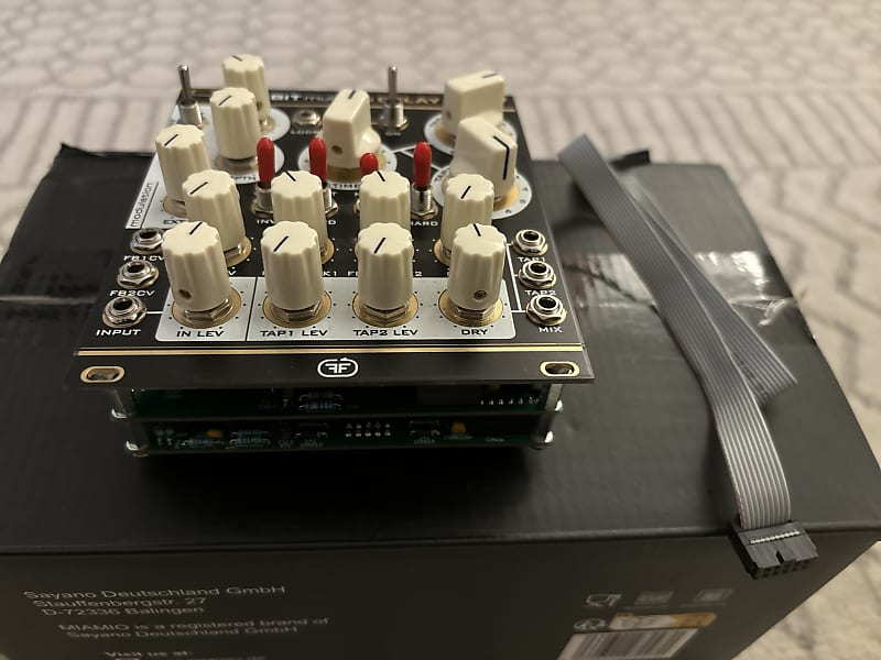 Feedback Modules 1 Bit Multitap Delay - Black | Reverb UK