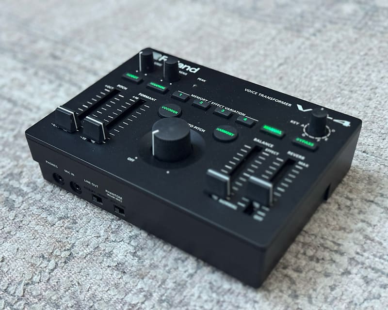 【ほぼ新品】Roland VT-4 Voice Transformer Amazon.com: Roland VT-4 Vocal Transformer , Black : Musical