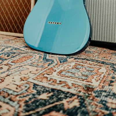Fender 70th Anniversary Esquire - Lake Placid Blue image 3