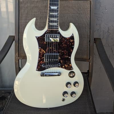 Limited Edition 2012 Gibson SG Standard Classic White. Push/Pull