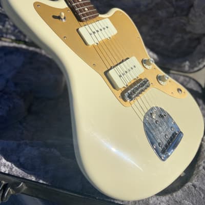 Fender Limited Edition American Professional Jazzmaster with Rosewood Neck 2019 Olympic White image 1