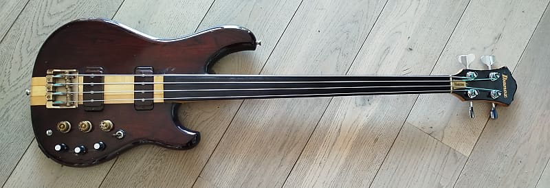 Ibanez 1979 Musician MC 940DS Fretless Bass 1979 Bass For