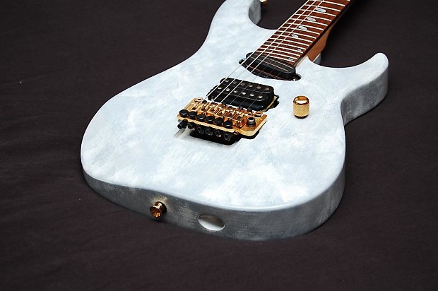 大型セールや時期 Caparison Horus Snow Cloud - RARE! - 27 FRETS! | Reverb ギター