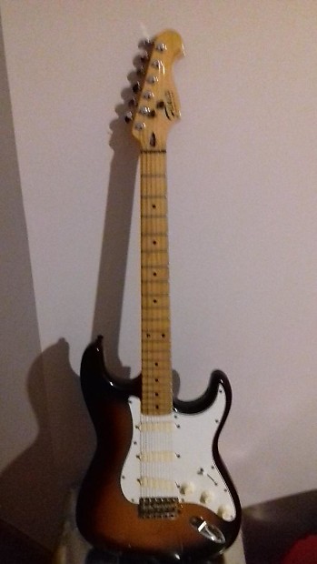 Fenix stratocaster deals