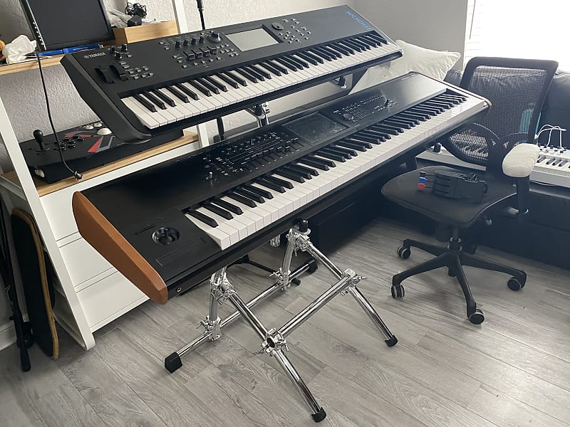 Gibraltar GKS-DBKT88 Keyboard Stand | Reverb