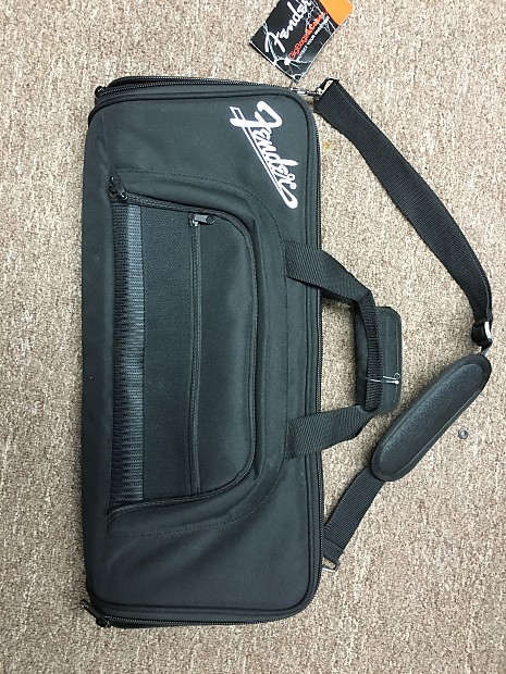 Fender mustang gig bag online