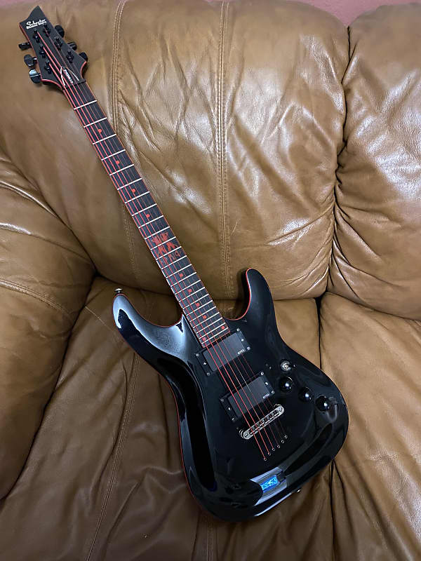 Schecter C-1 She Devil Gloss Black