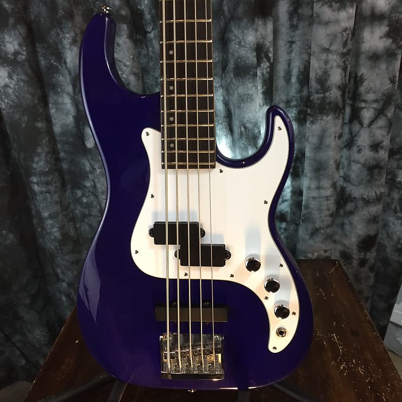 Samick CR 1 5 - Greg Bennett Corsair 5 String Electric Bass