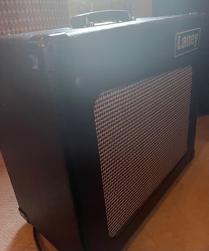 Laney CUB12R 15-Watt 1x12