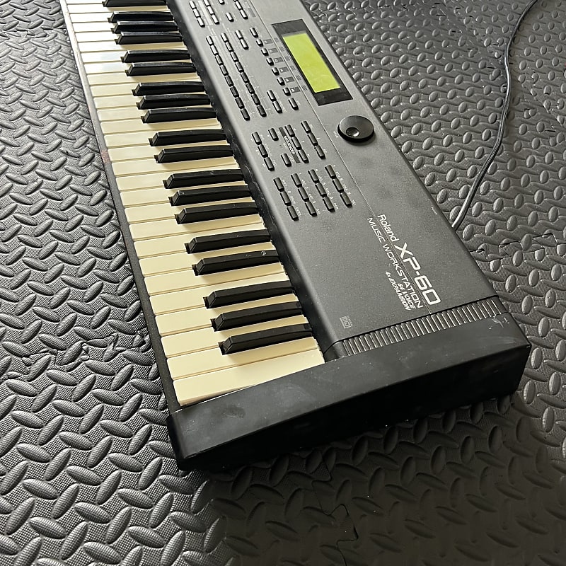 Roland XP-60　シンセサイザー　キーボード 中古】 Roland XP-60 - 中古楽器の販売 ロトミュージック 公式サイト