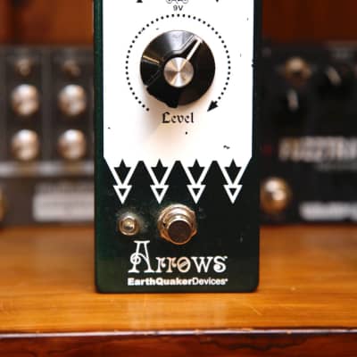Earthquaker Devices Arrows V2 Pre-Amp Booster Pedal Pre-Owned for sale