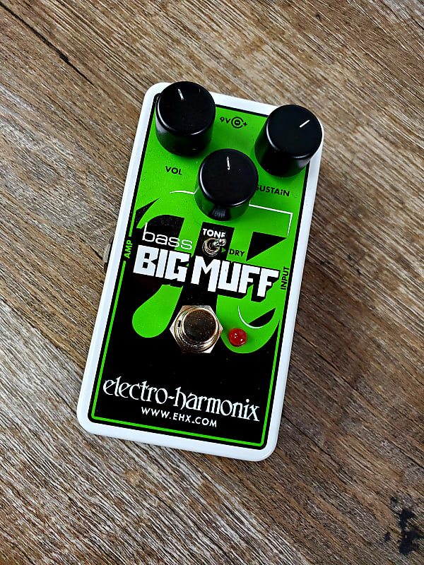 Electro-Harmonix Nano Bass Big Muff Pi Distortion