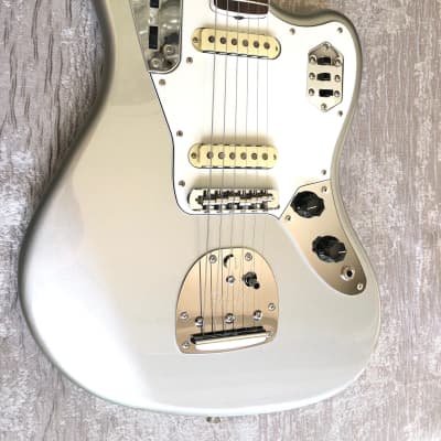 Fender MIJ Traditional II '60s Jaguar