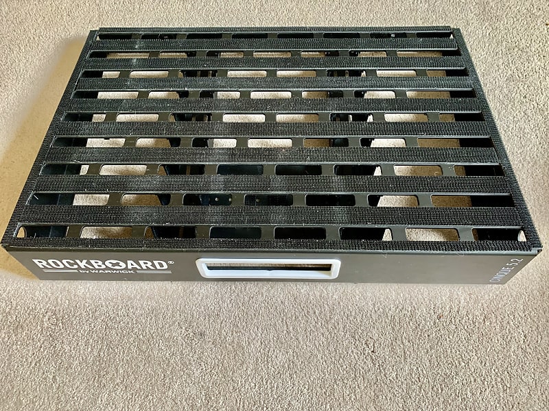 Rockboard Cinque 5.2, power tray, cables and case Reverb