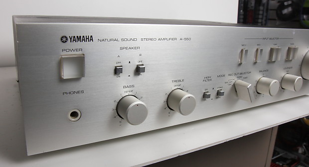 Yamaha A-550Yamaha A-550 Vintage Stereo Integrated Amplifier