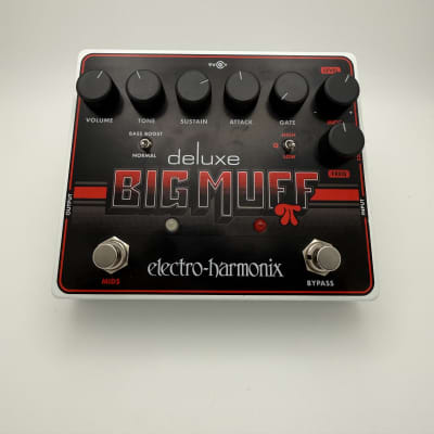 Electro-Harmonix Deluxe Big Muff Pi Distortion / Sustainer
