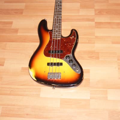 Fender Jazz Bass 64 Custom Shop Time machine Heavy Relic 2007 -  Sunburst image 9